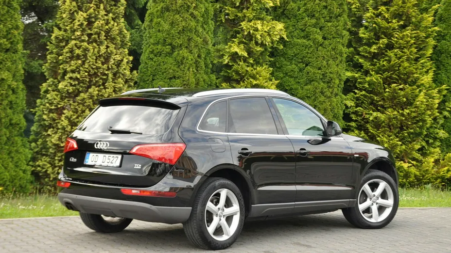 AUDI Q5 -