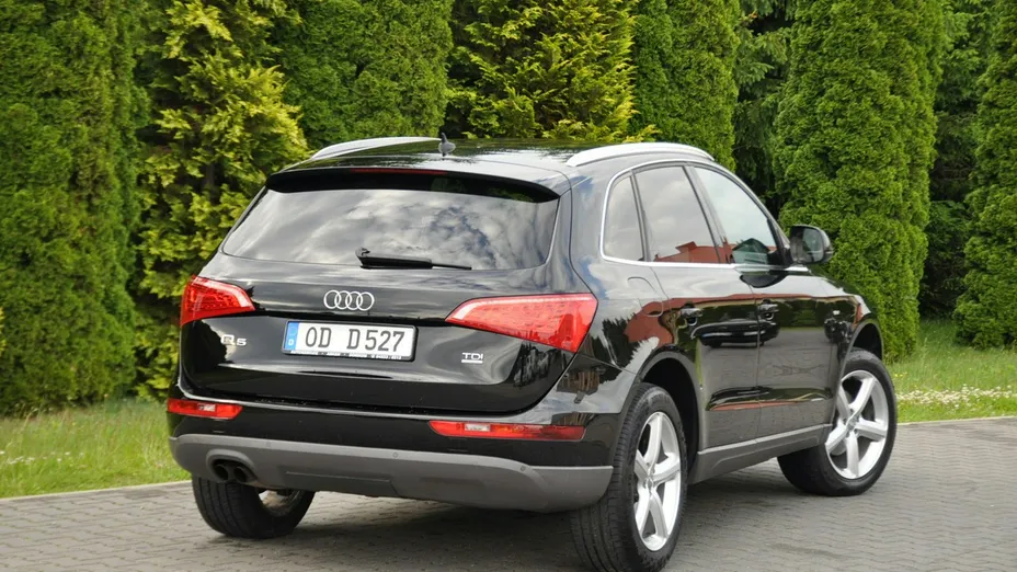 AUDI Q5 -