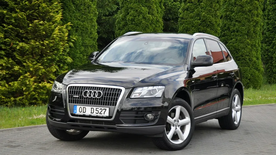AUDI Q5 -