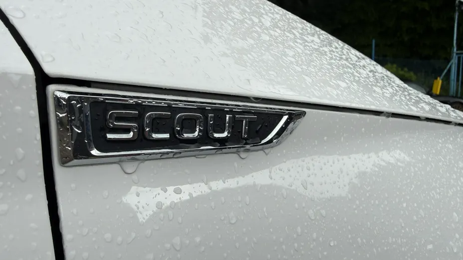 SKODA Superb -