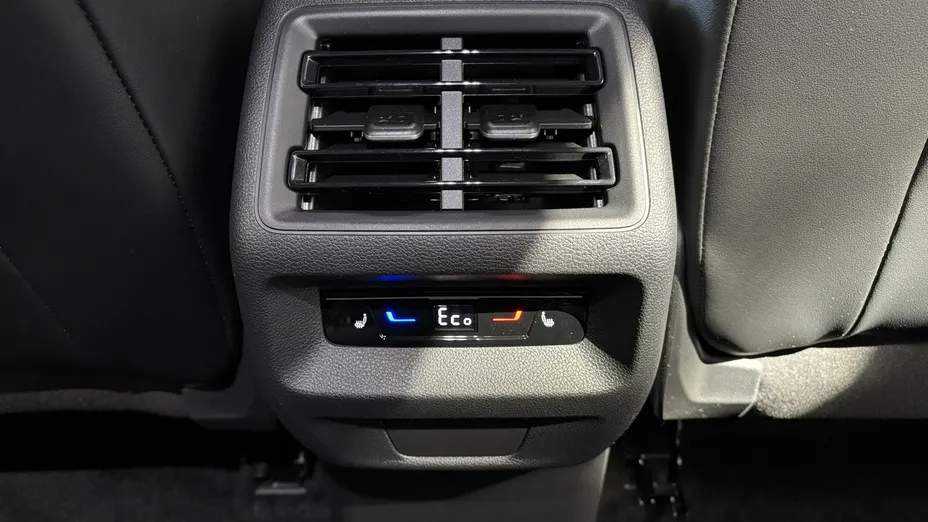 VOLKSWAGEN Tiguan -