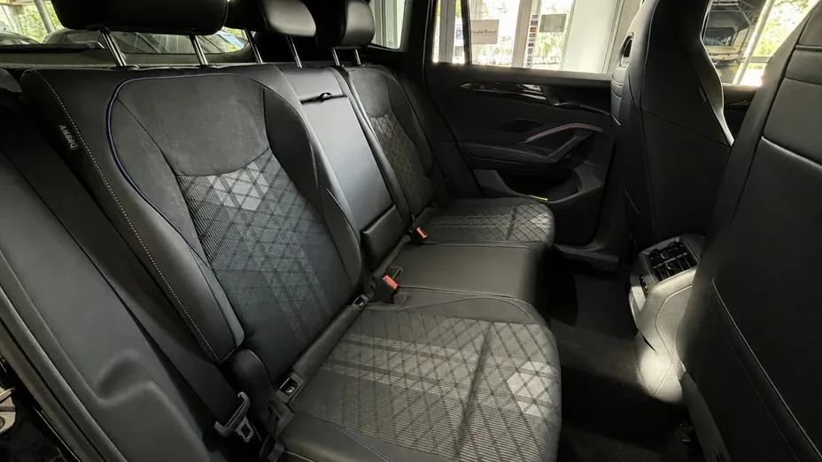 VOLKSWAGEN Tiguan -