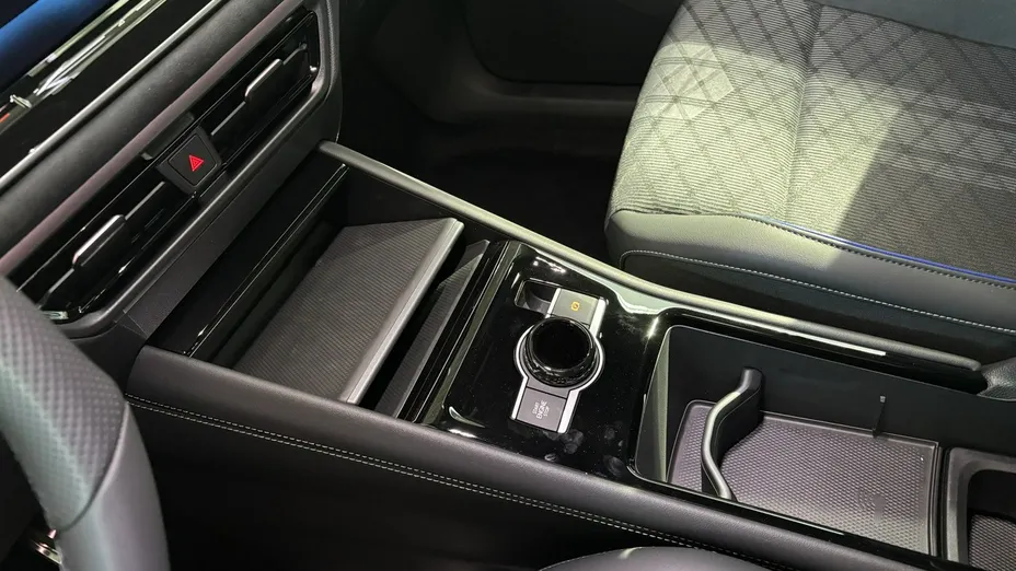 VOLKSWAGEN Tiguan -