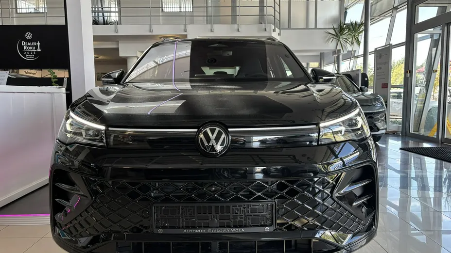 VOLKSWAGEN Tiguan -