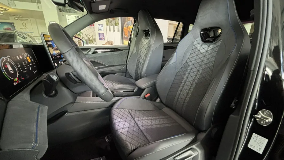 VOLKSWAGEN Tiguan -