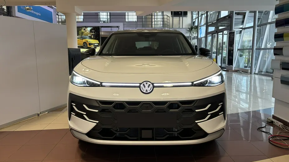 VOLKSWAGEN T-ROC -