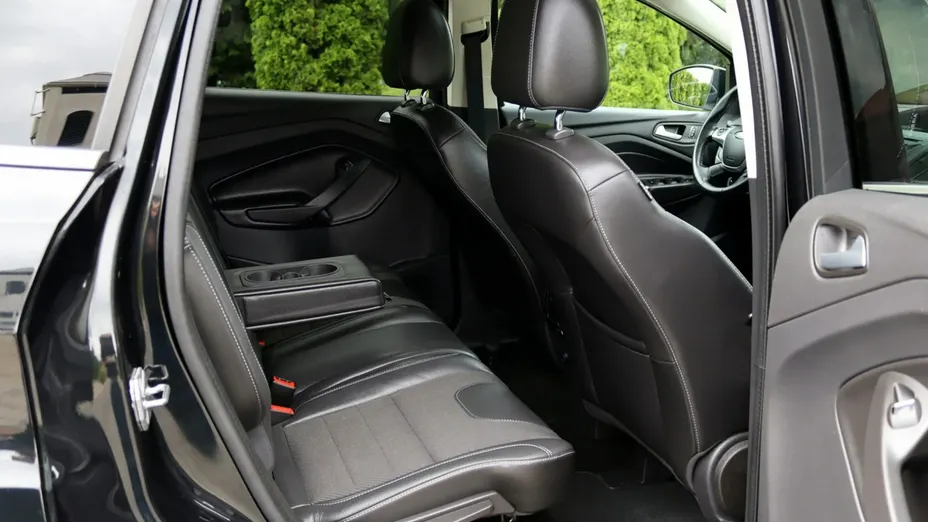 FORD Kuga -