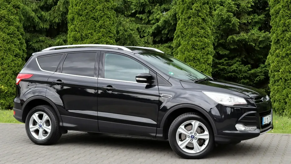FORD Kuga -
