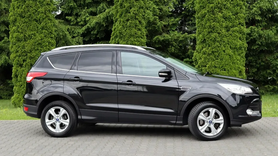 FORD Kuga -