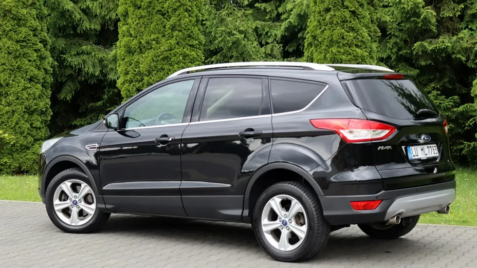 FORD Kuga -