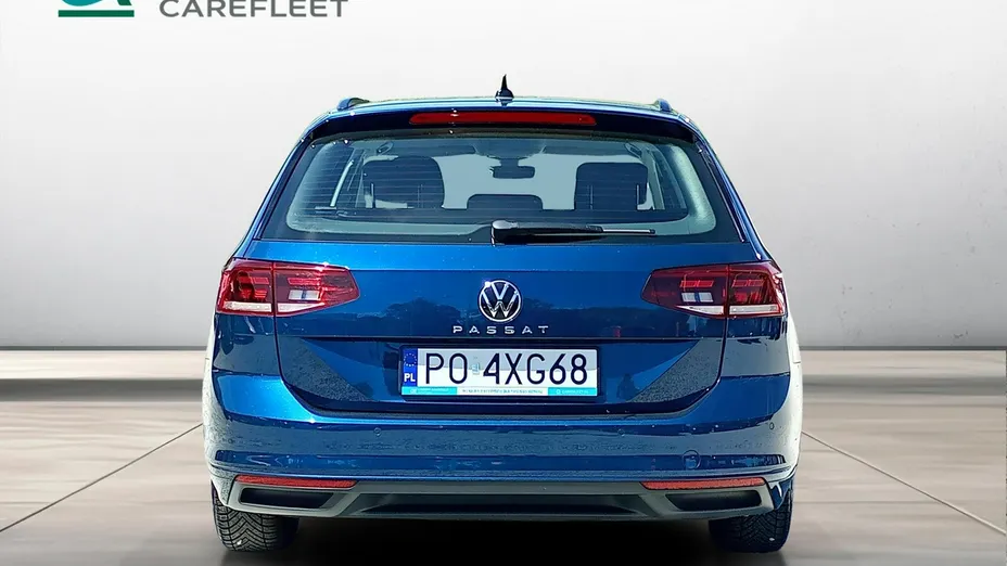 VOLKSWAGEN Passat -