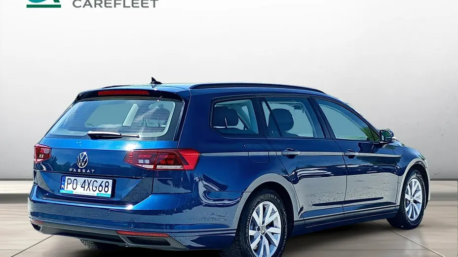 VOLKSWAGEN Passat -