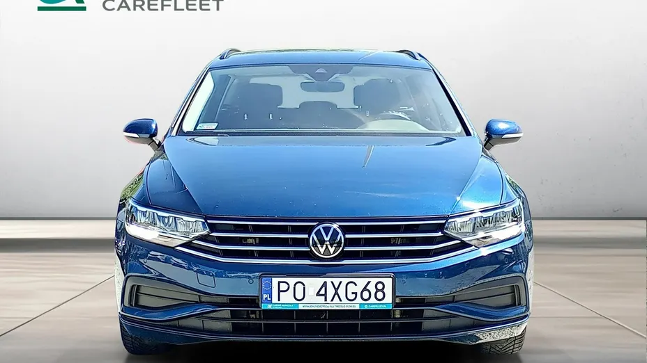 VOLKSWAGEN Passat -