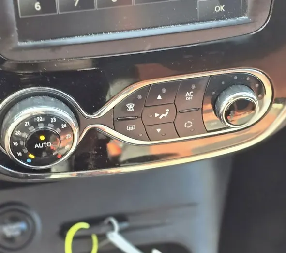 RENAULT Captur -