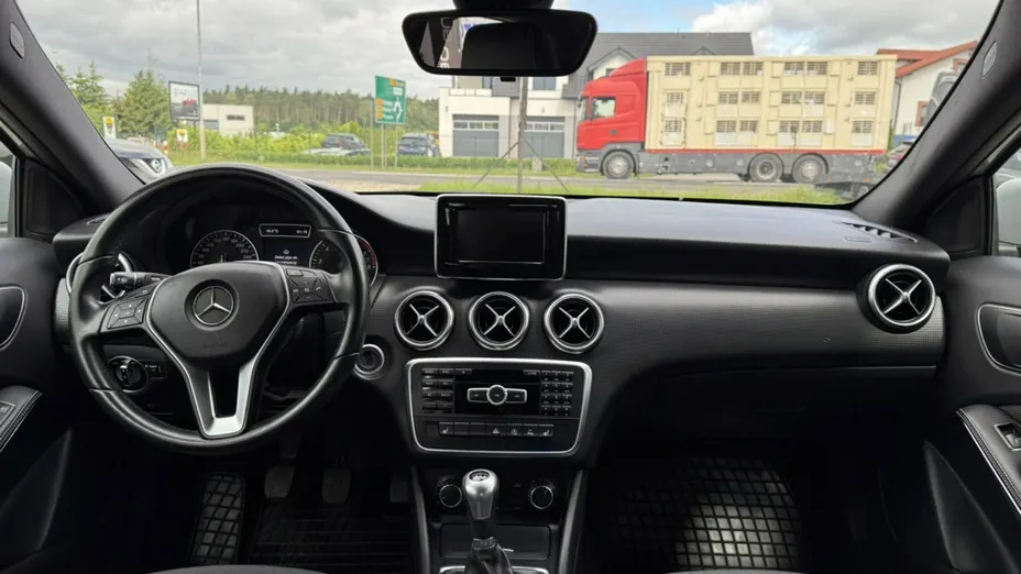 MERCEDES-BENZ A Klasa -