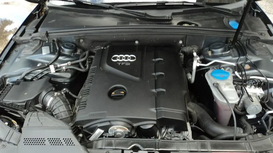 AUDI A4 -