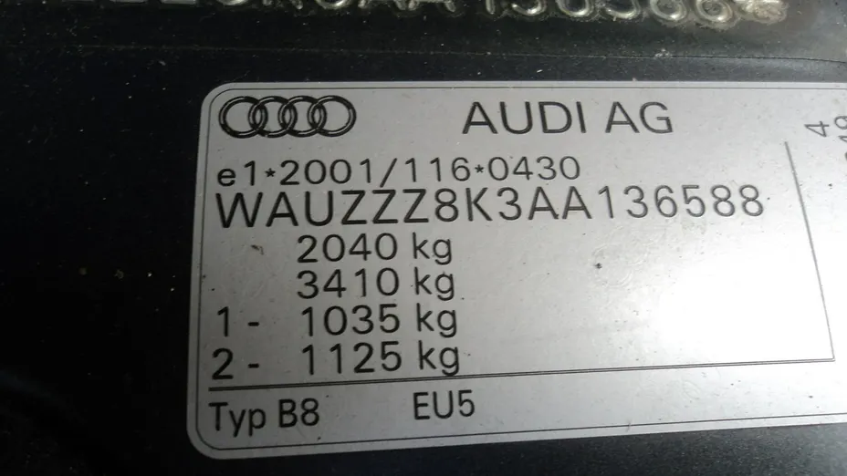 AUDI A4 -