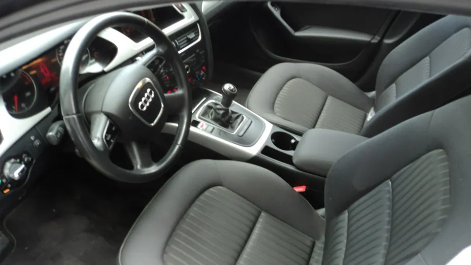 AUDI A4 -