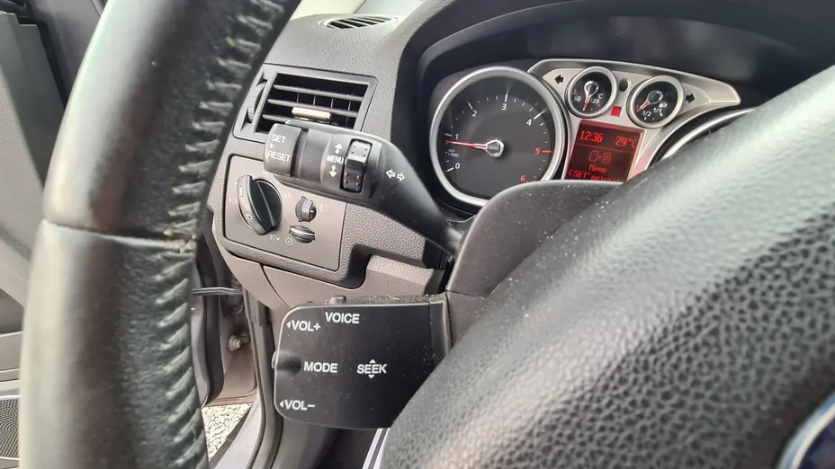 FORD Kuga -