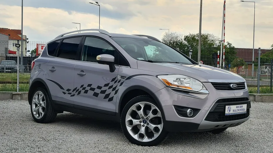 FORD Kuga -