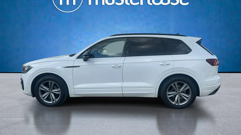 VOLKSWAGEN Touareg -