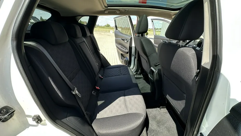 NISSAN Qashqai -