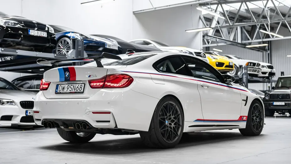 BMW M4 -