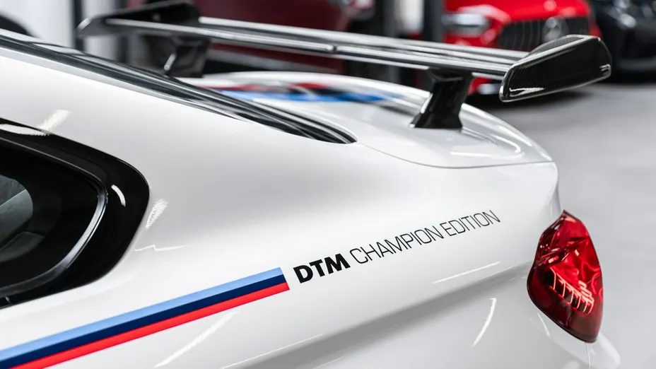 BMW M4 -