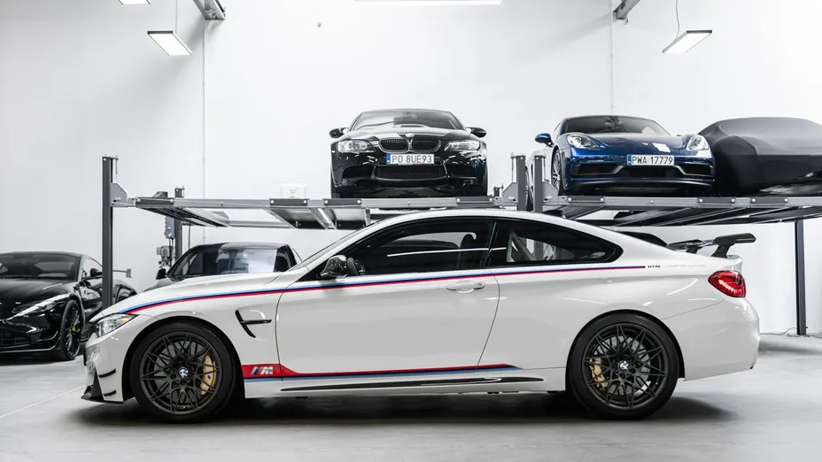 BMW M4 -
