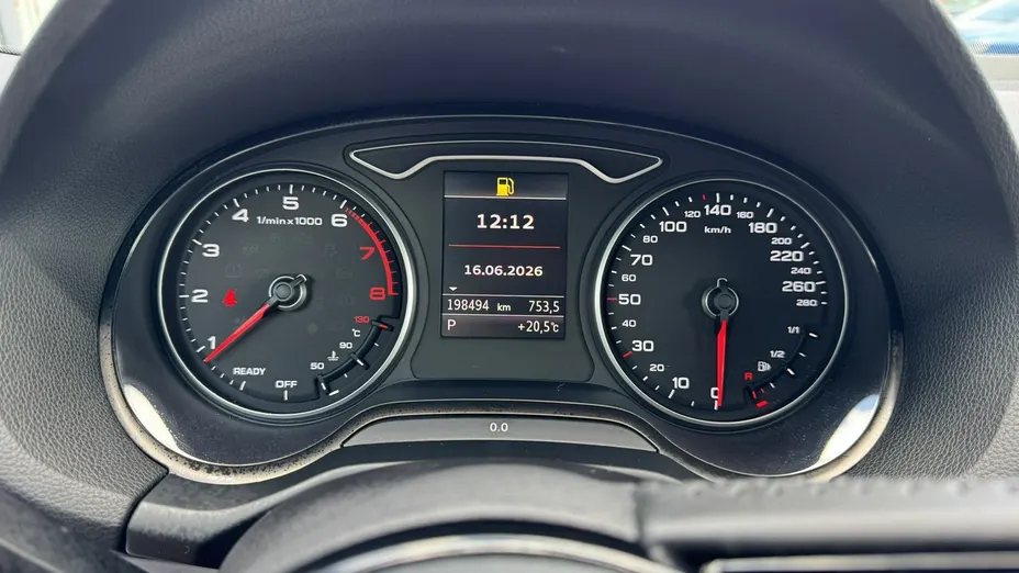 AUDI Q2 -