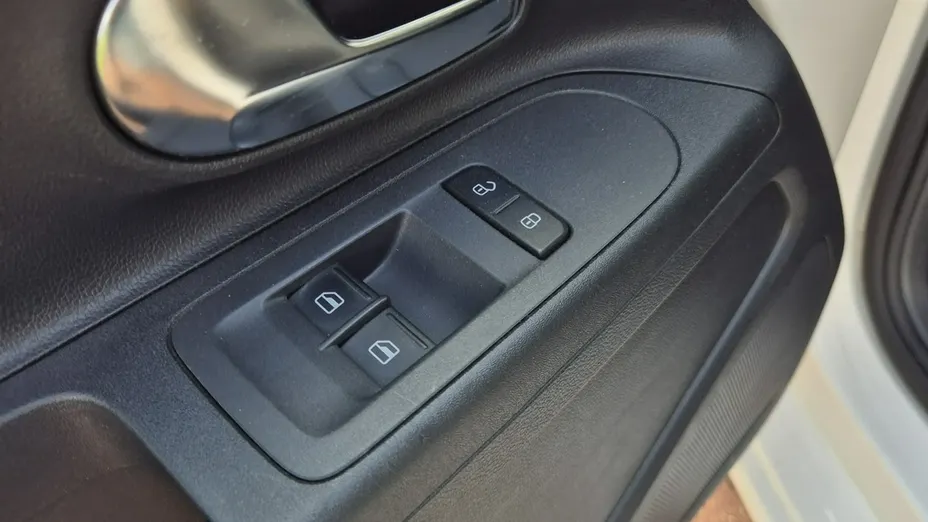 VOLKSWAGEN up! -