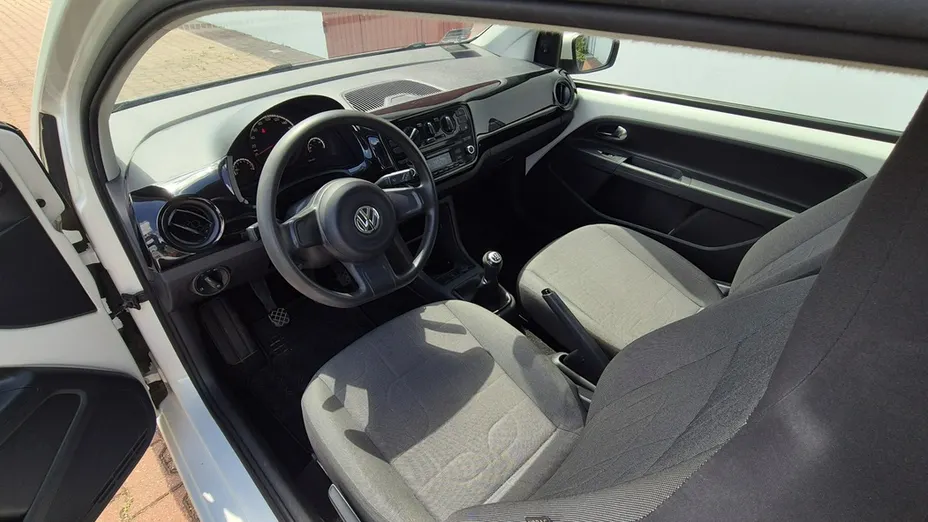 VOLKSWAGEN up! -