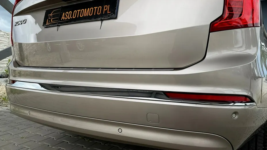 VOLVO XC90 -