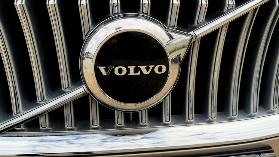VOLVO XC90 -
