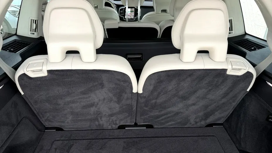 VOLVO XC90 -