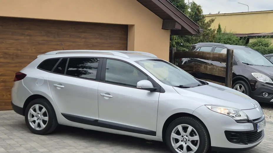 RENAULT Megane -