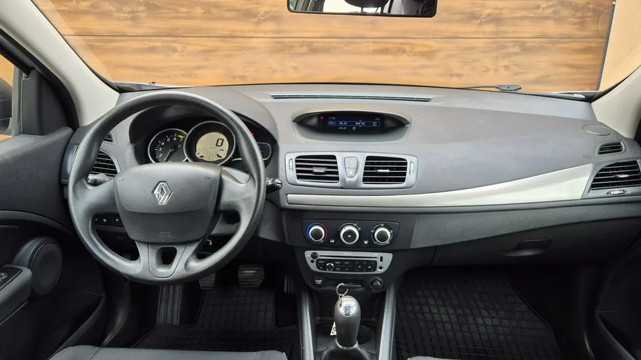 RENAULT Megane -
