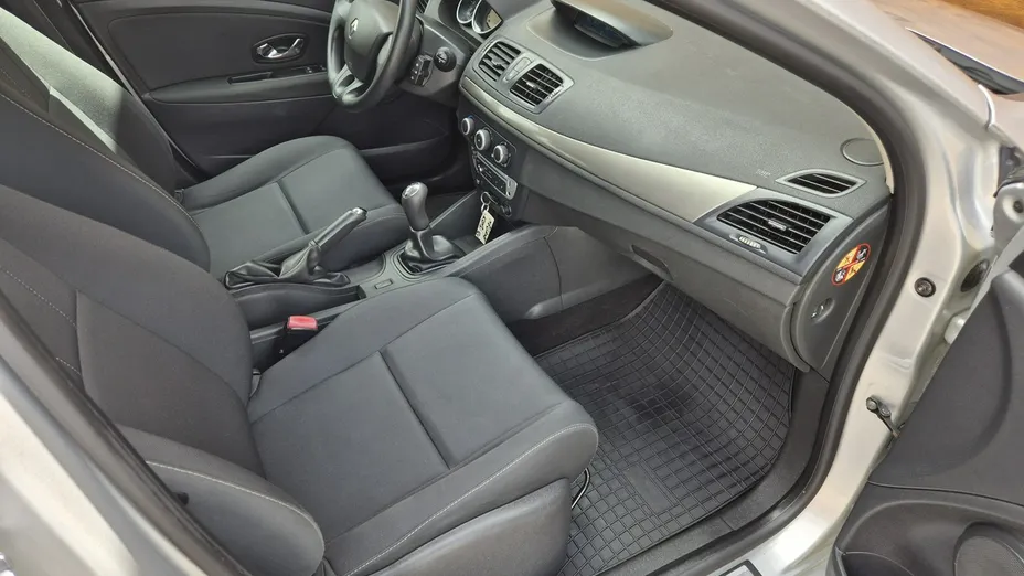 RENAULT Megane -