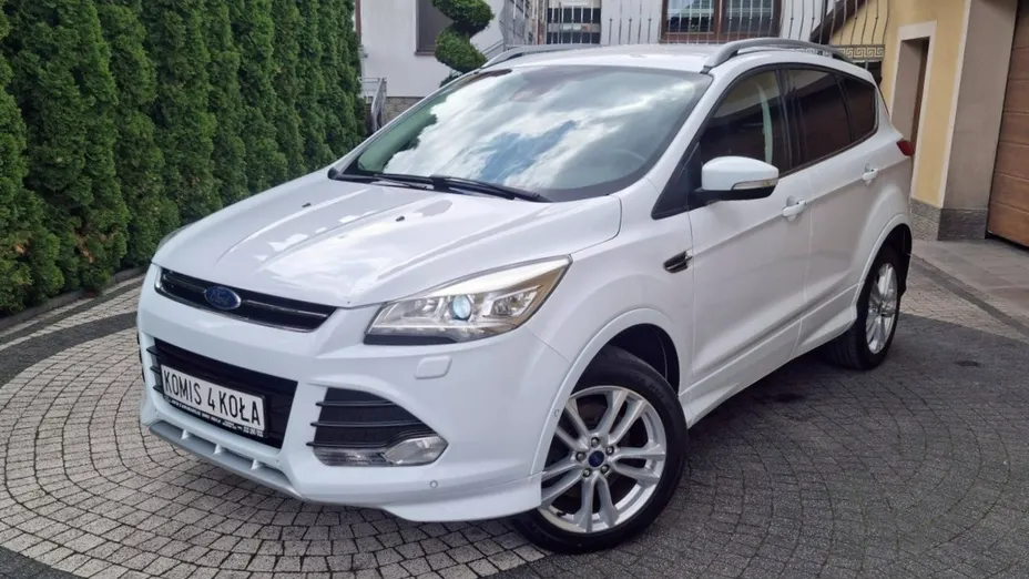 FORD Kuga -