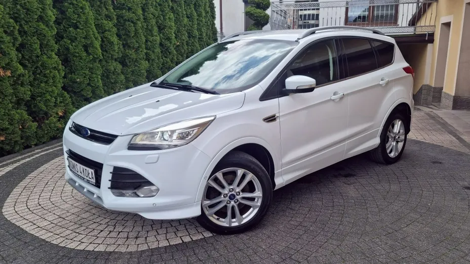 FORD Kuga -