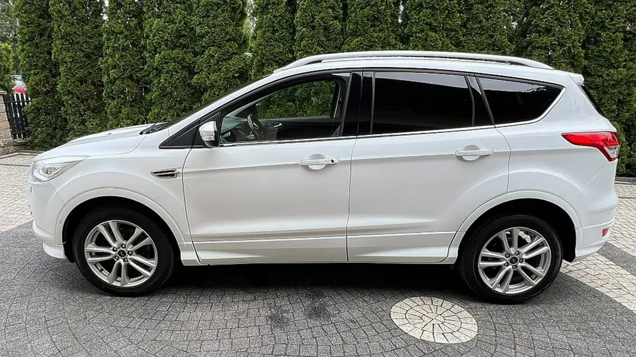 FORD Kuga -