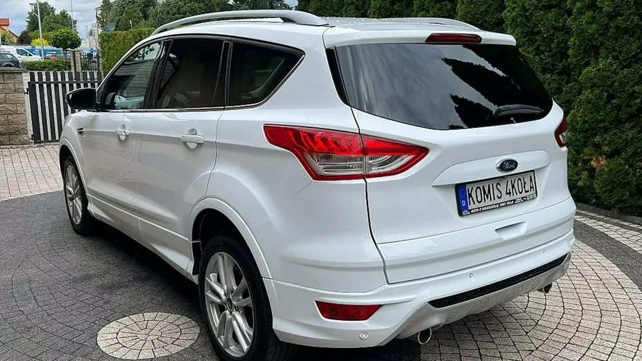 FORD Kuga -