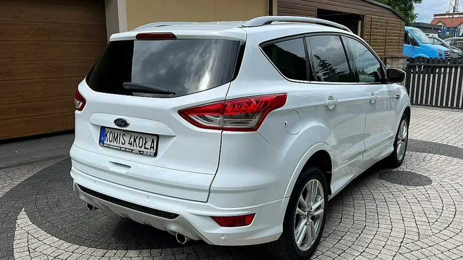 FORD Kuga -