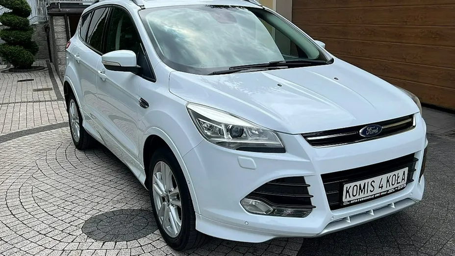 FORD Kuga -