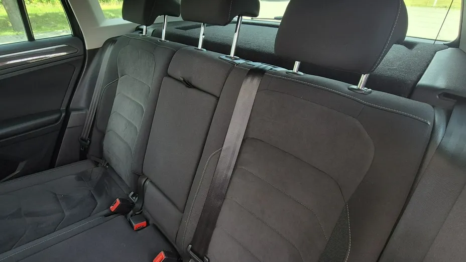 VOLKSWAGEN Tiguan -