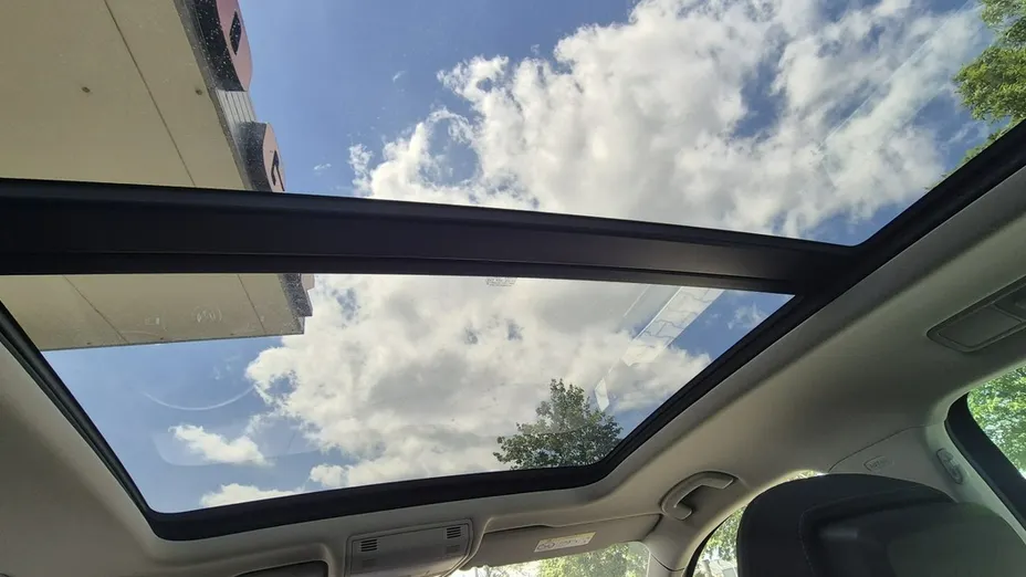 VOLKSWAGEN Tiguan -