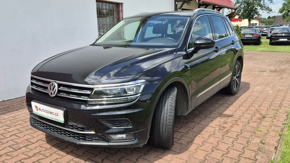 VOLKSWAGEN Tiguan -