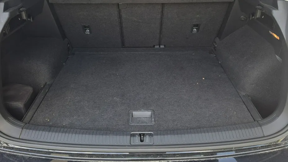 VOLKSWAGEN Tiguan -