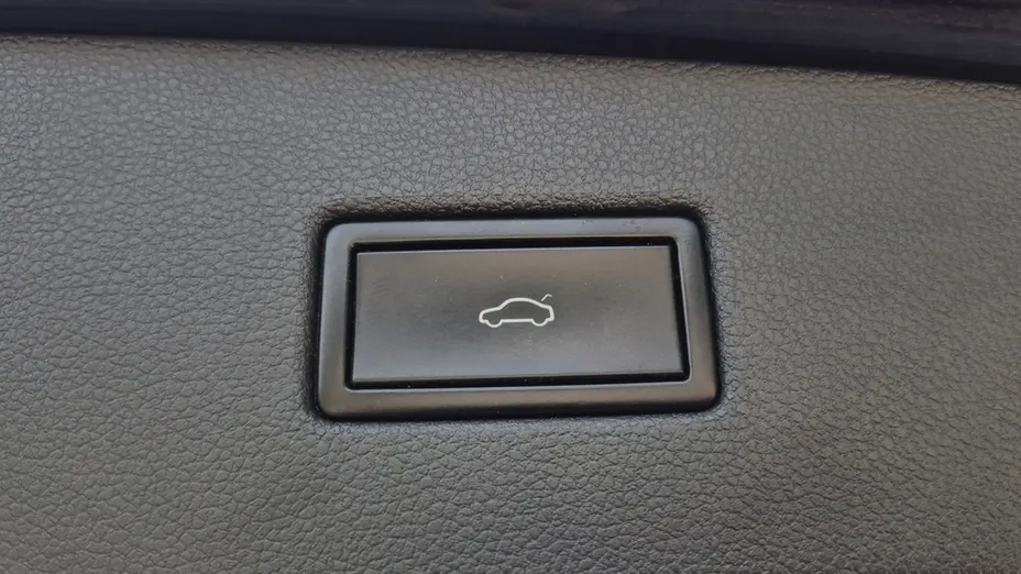 VOLKSWAGEN Tiguan -