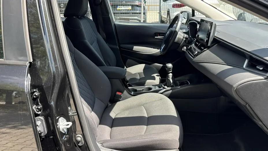 TOYOTA Corolla -
